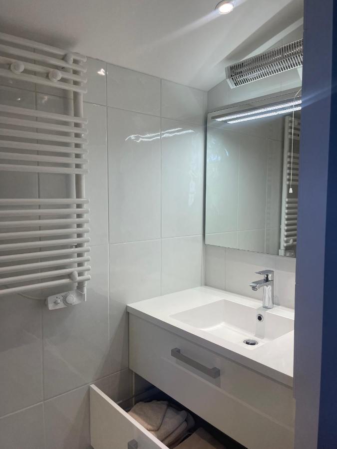 Domaine Des Peyries - Chambres Et Table D'Hotes Saint-Barthelemy-d'Agenais Ngoại thất bức ảnh