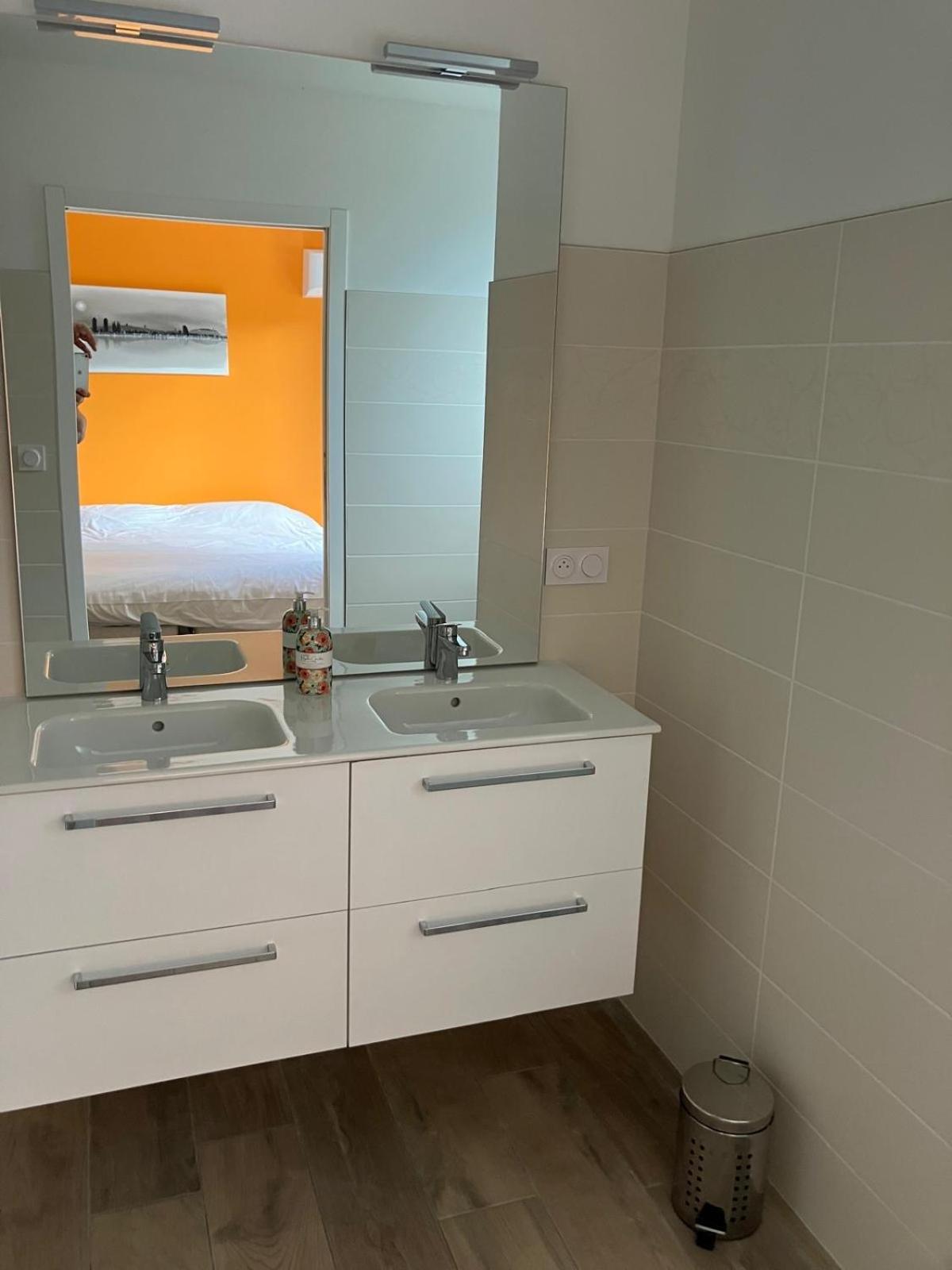 Domaine Des Peyries - Chambres Et Table D'Hotes Saint-Barthelemy-d'Agenais Ngoại thất bức ảnh